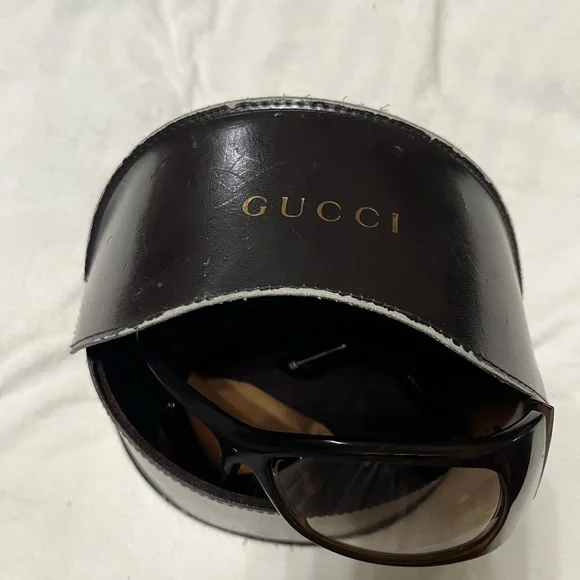 Gucci Black Sunglasses Case - Picture 3 of 11